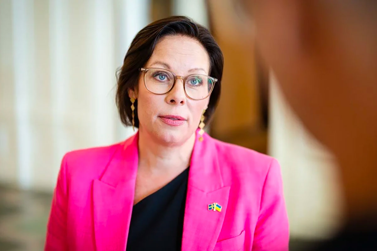 Migrationsminister Stenergard Diskuterar Evakueringsplaner Svenskar I Libanon Okade Spanningar